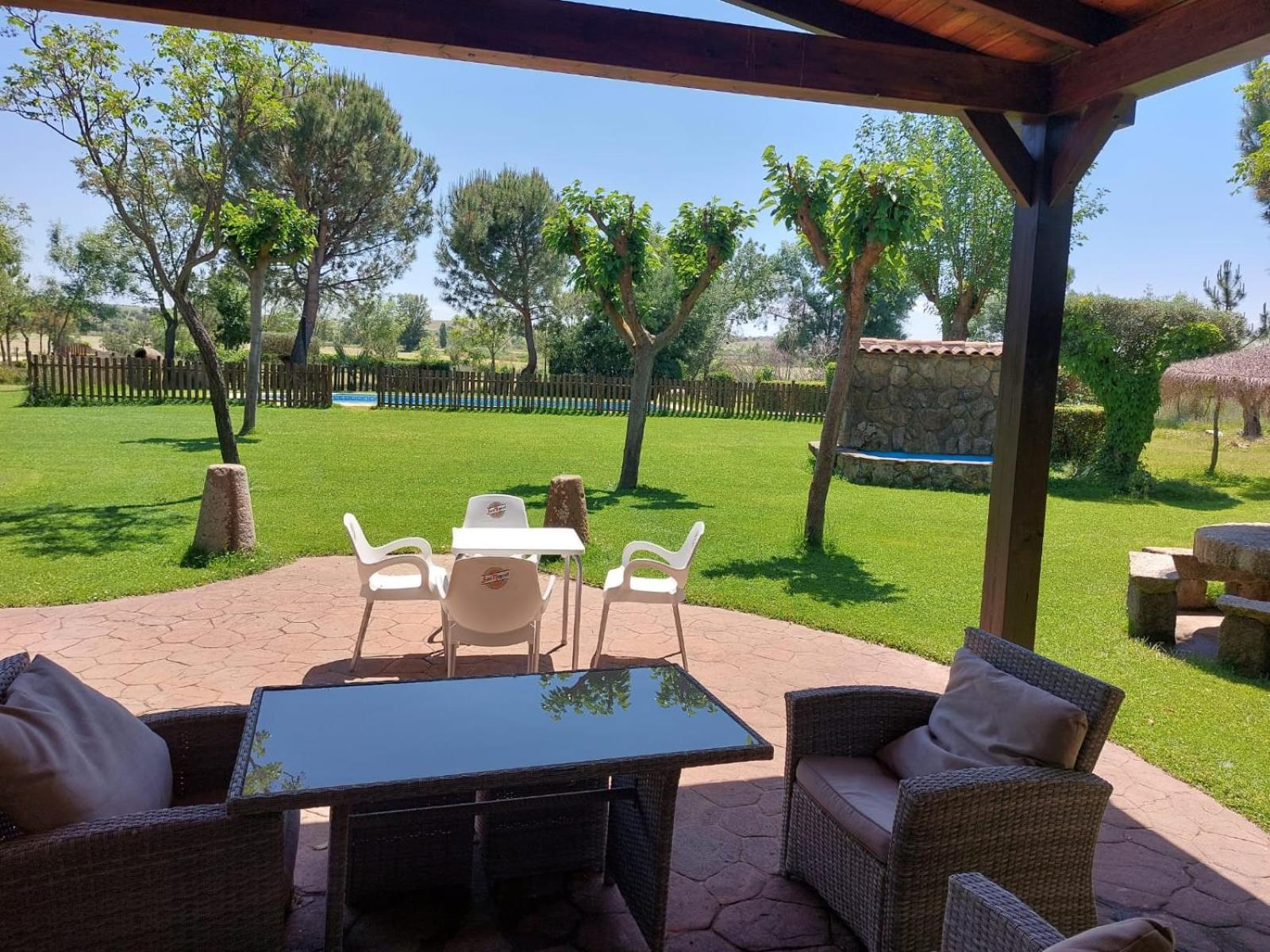 Complejo Rural La Badia Villa Lucillos Kültér fotó